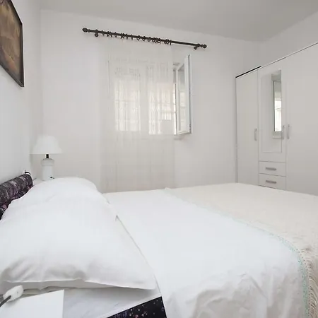 Dino Apartamento