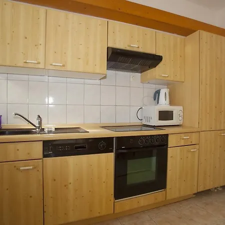 Apartment Dino Makarska