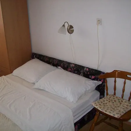 Dino Макарська