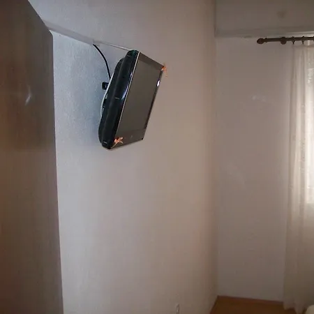 Апартаменти Dino Макарська