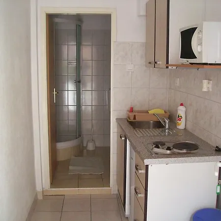 Apartment Dino Makarska
